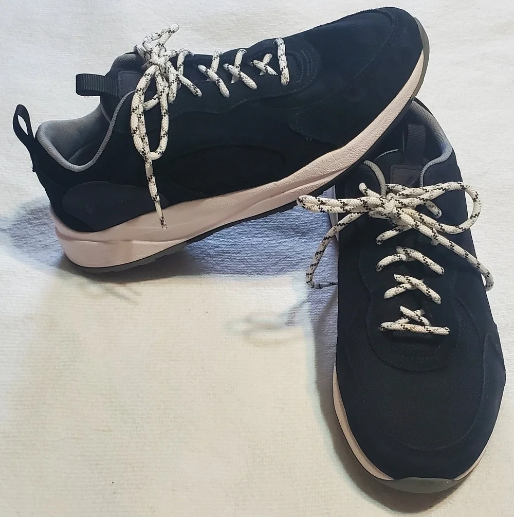 Columbia Men's Waterproof Horizon Lane Hiking Sneakers. Sz 10 Like New